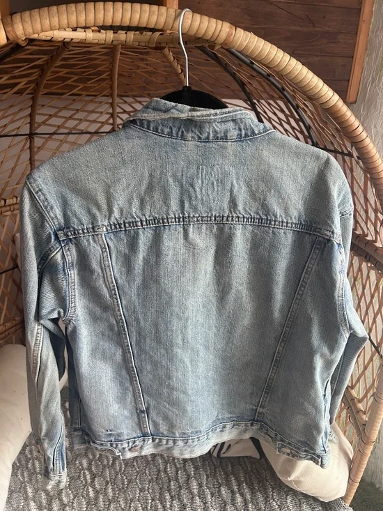 Levi’s Jean jacket - Picture 2 of 2